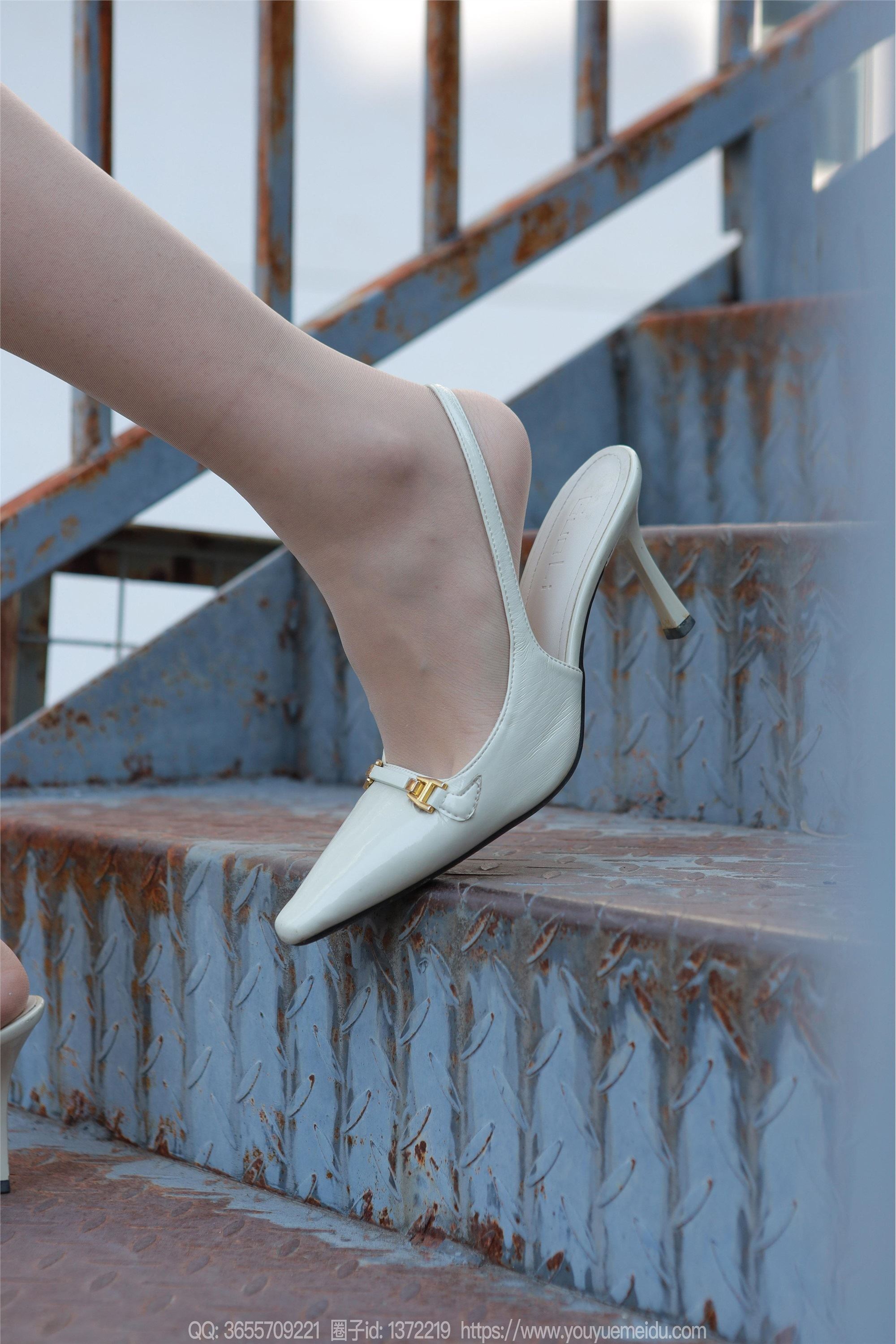 IESS异思趣向  2024.12.03 丝享家 1914 小婕《白色短裙（上）》